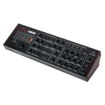 Аналоговый синтезатор Behringer Pro-800 6098 фото